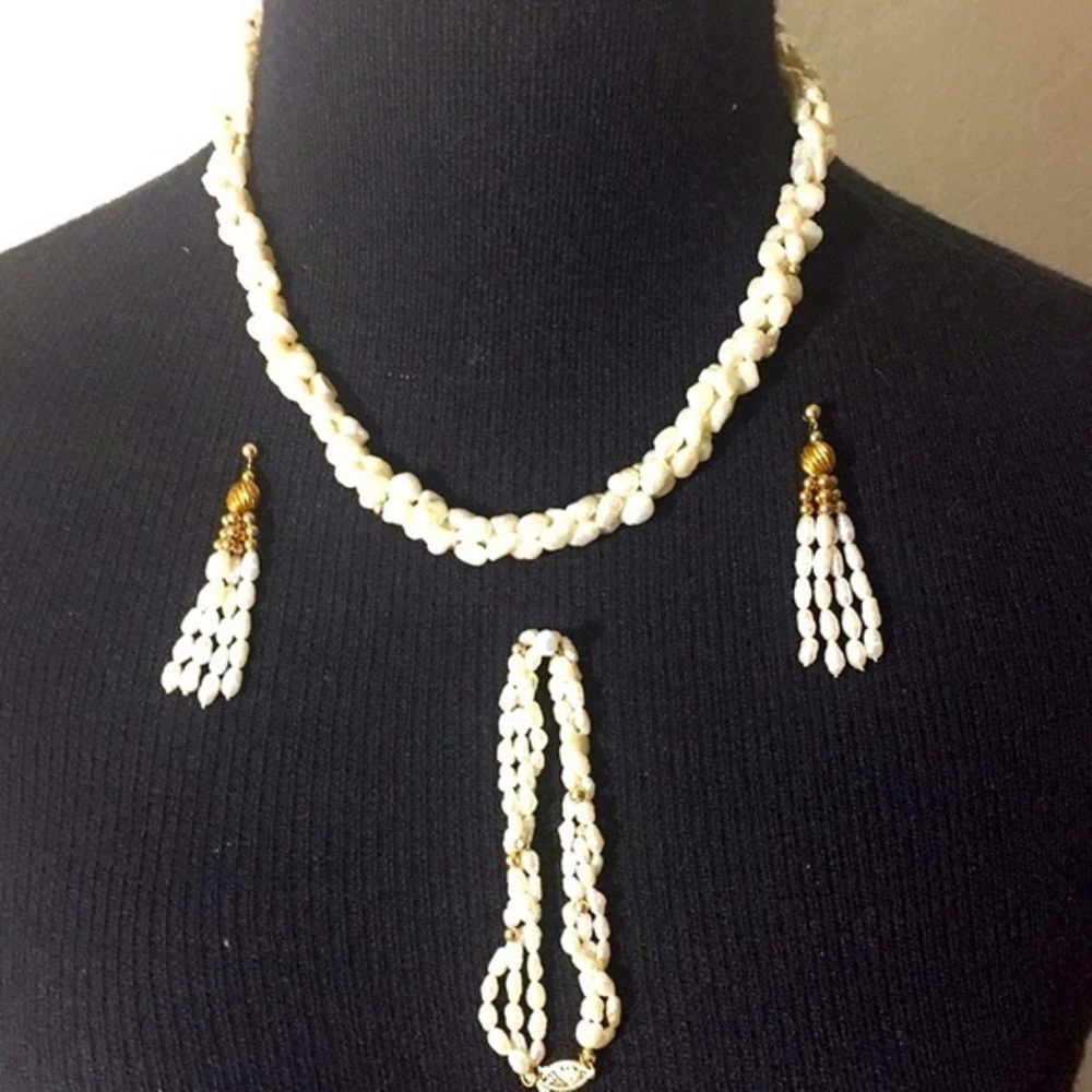 Cultured baroque pearl set